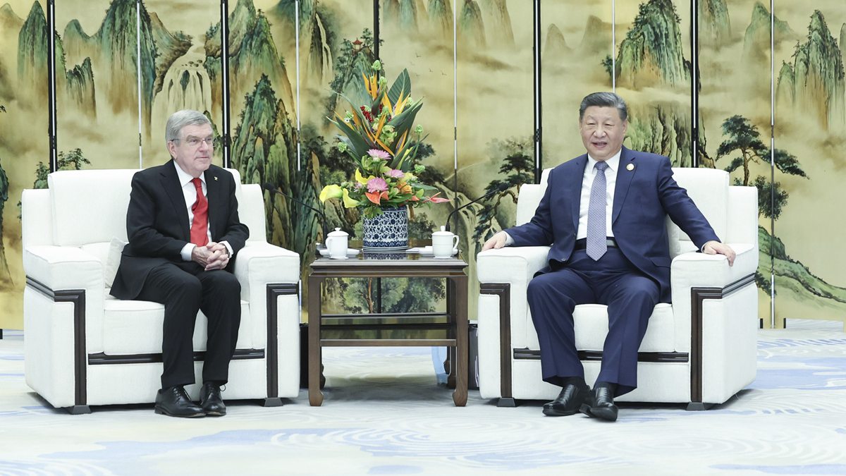 習(xí)近平會(huì)見(jiàn)國(guó)際奧林匹克委員會(huì)主席巴赫